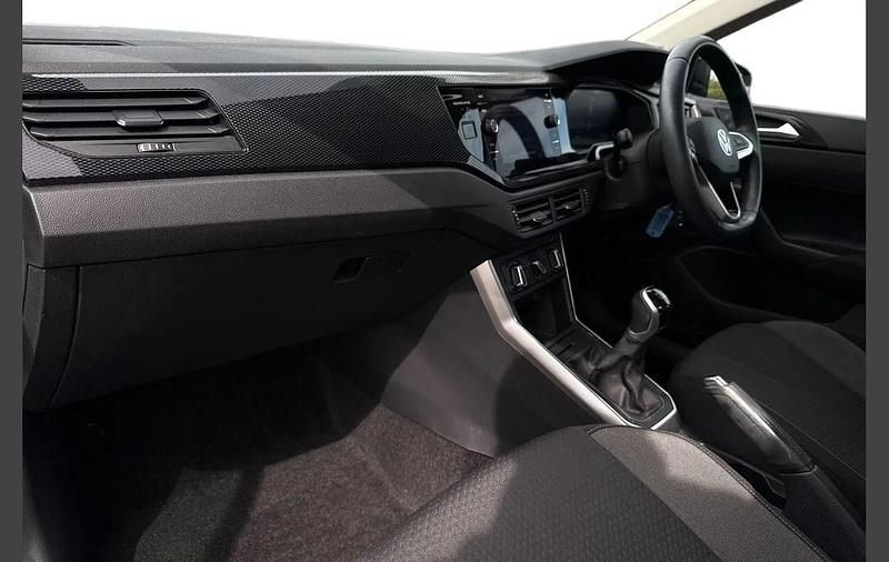 Used VW Polo Life 95 HP (69 kW) 2024 Black Hatchback