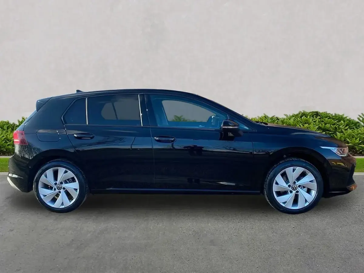 New VW Golf VIII Match 115 HP (84 kW) 2026 Black Hatchback