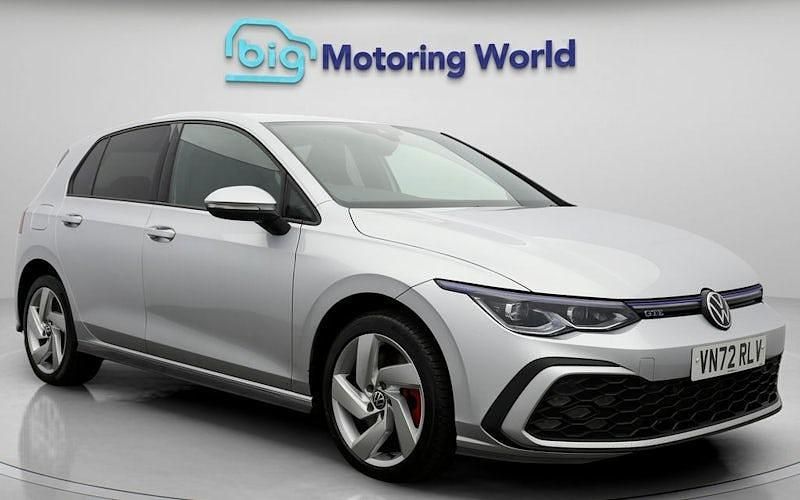 Used 2024 VW Golf VIII GTE Hatchback | £18,400 (Fair price) - Image 1/4