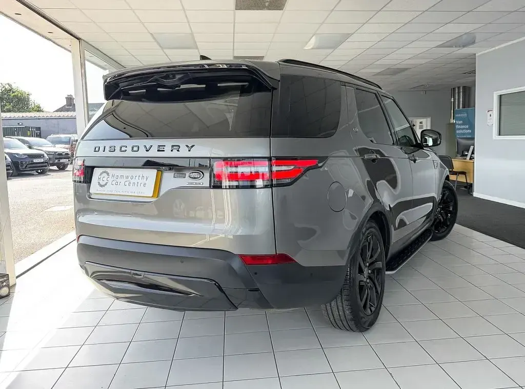 Used Land Rover Discovery HSE 306 HP (225 kW) 2019 Silver SUV