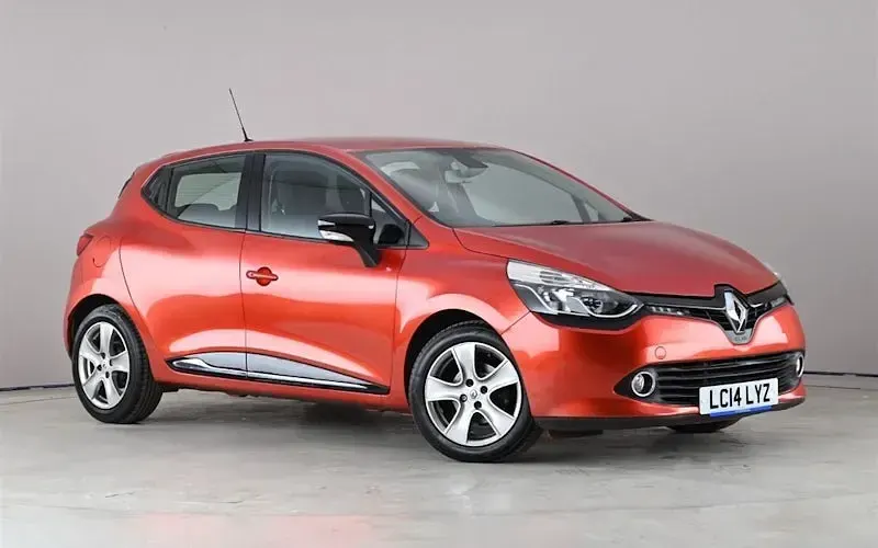 Usado Renault Clio IV Dynamique 73 HP (53 kW) 2015 Citadino