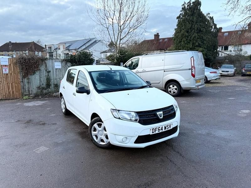 Used Dacia Sandero Ambiance 2015 White Hatchback