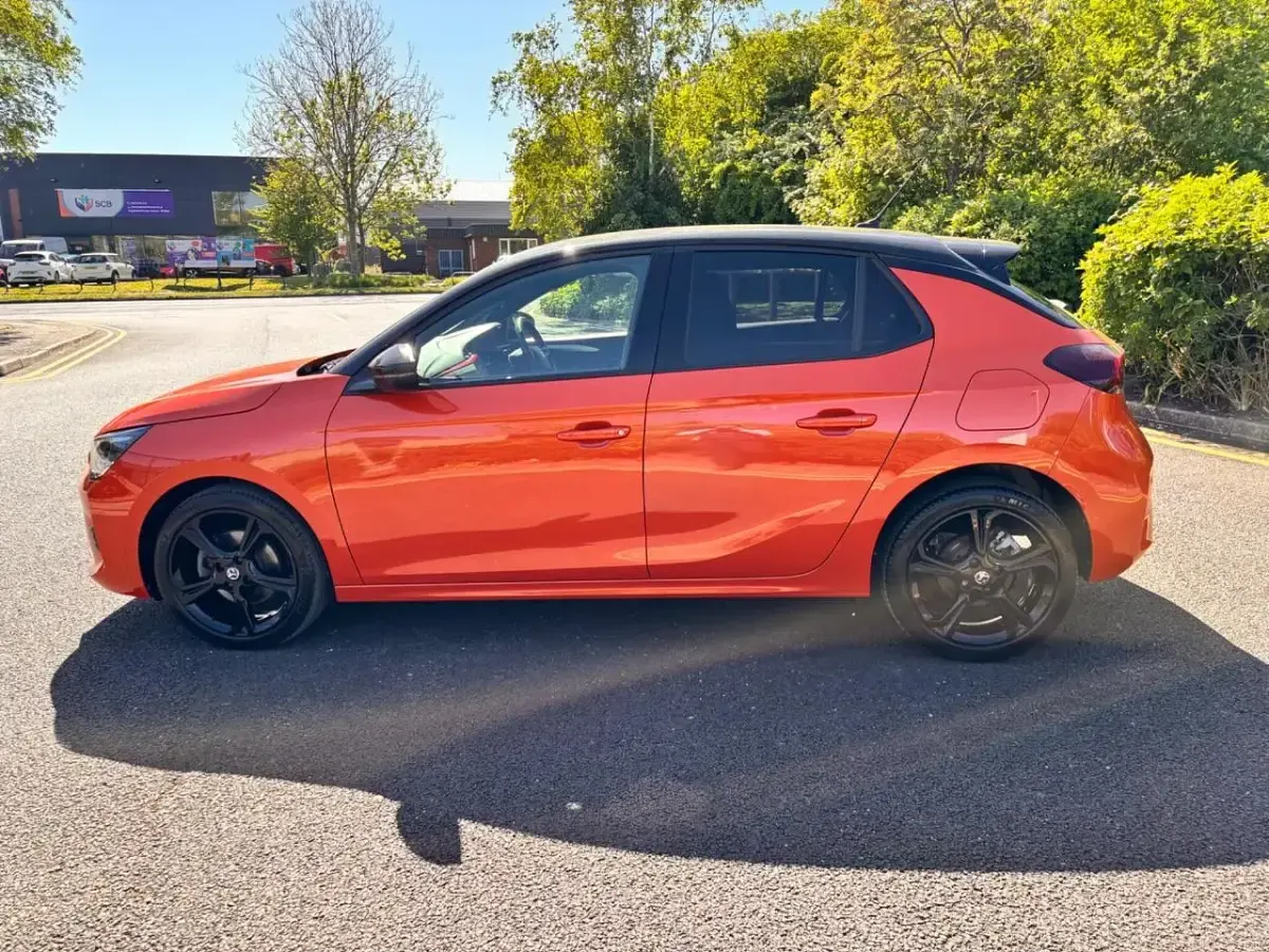 Second-hand Vauxhall Corsa GS Line 99 CP (72 kW) 2022 Portocaliu Hatchback