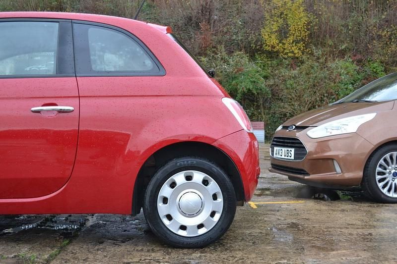 Used Fiat 500 Pop 69 HP (50 kW) 2014 Red Hatchback