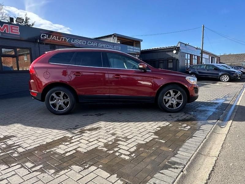 Used Volvo XC60 SE Lux 215 HP (158 kW) 2013 Red SUV
