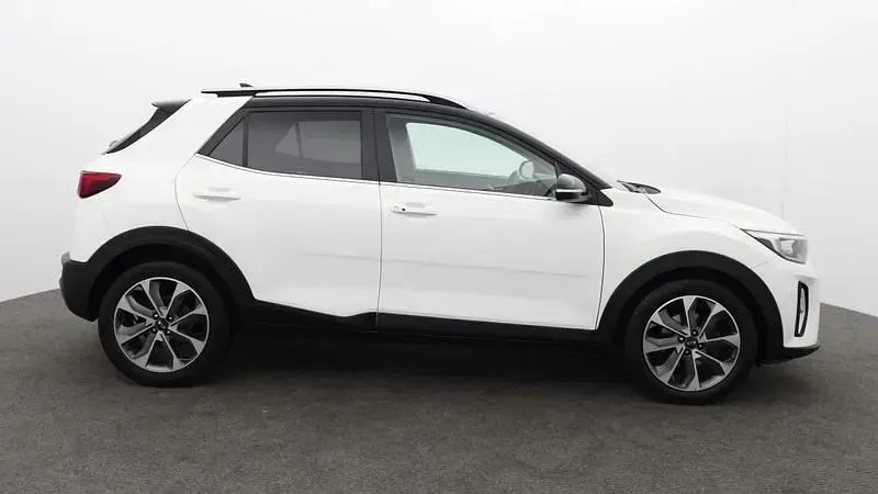 Second-hand Kia Stonic 2020 Alb SUV