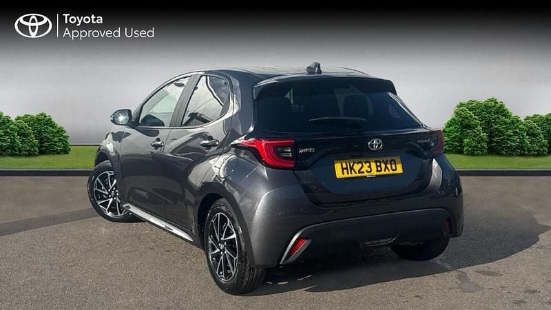 Used Toyota Yaris Hybrid Design 116 HP (85 kW) 2023 Decuma grey