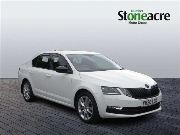 White Used 2020 Skoda Octavia SE L Hatchback | £12,600 (Good price) - Image 1/4