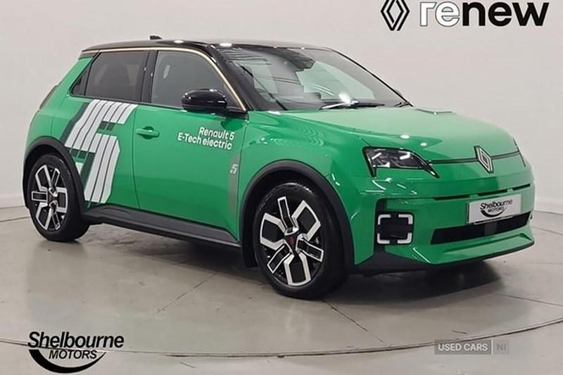 Used 2025 Renault 5 E-Tech Komfort Hatchback | £21,995 - Image 1/1