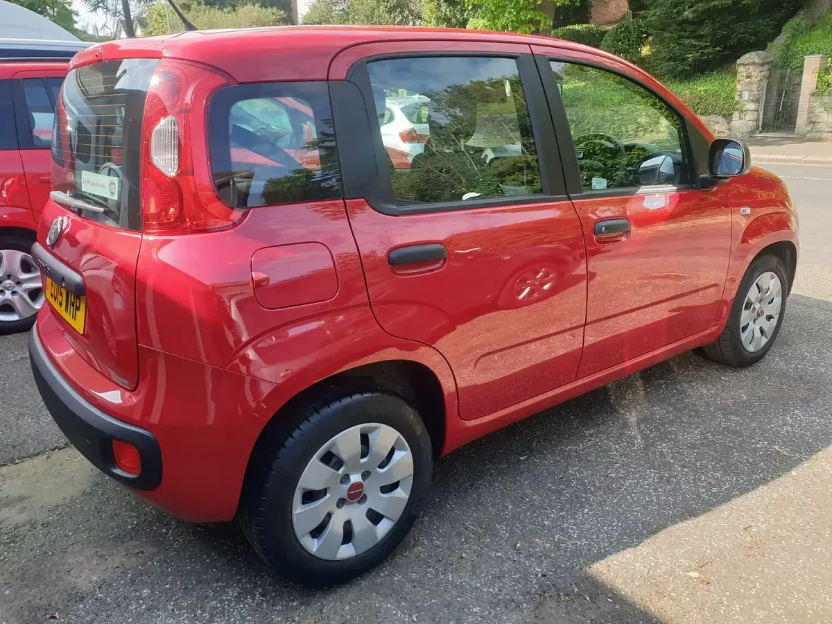 Used Fiat Panda Pop 69 HP (50 kW) 2015 Red Hatchback
