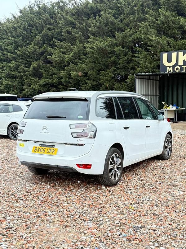 Used Citroën C4 2016 White Hatchback