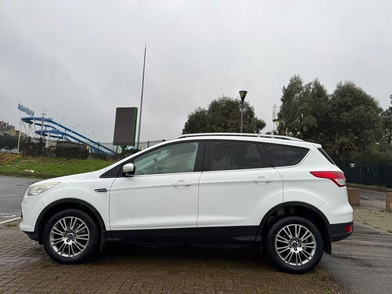 Begagnad Ford Kuga Titanium X 2014 Vit SUV