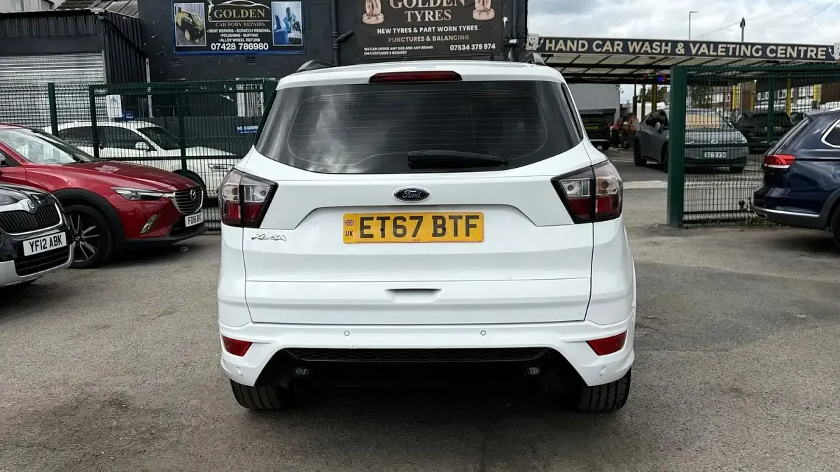 Used Ford Kuga ST-Line 120 HP (88 kW) 2018 White SUV