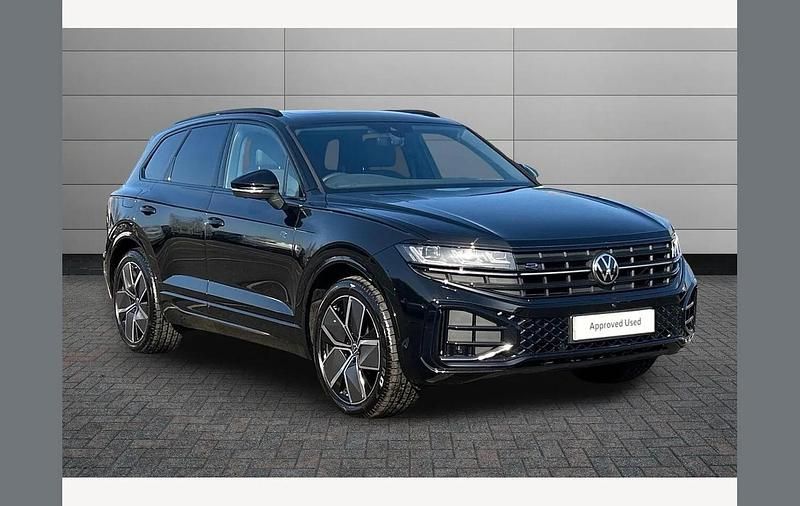 Used VW Touareg Black Edition 286 HP (210 kW) 2025 Grenadilla black SUV