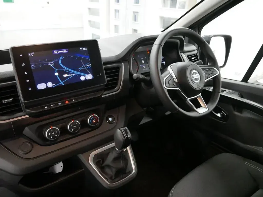Used Nissan Primastar Tekna+ 150 HP (110 kW) 2023 Grey MPV