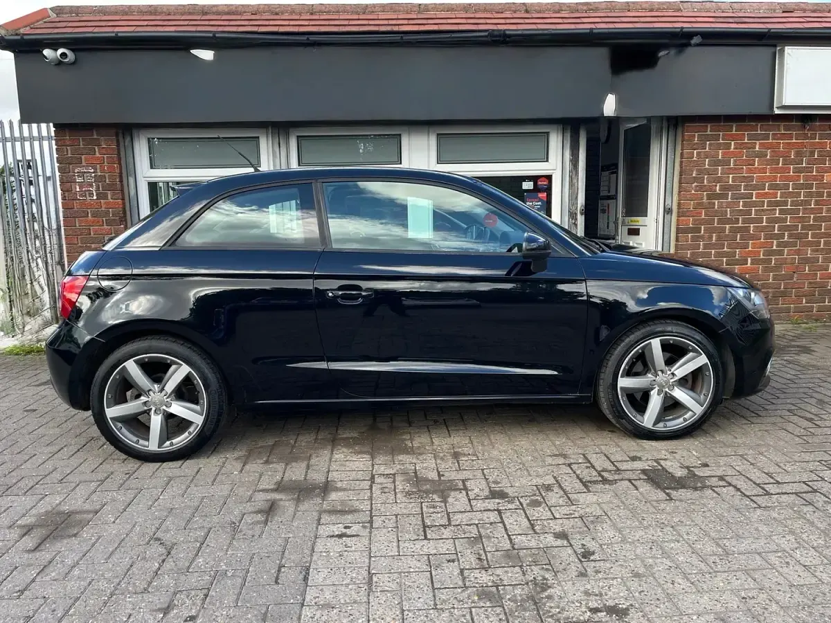 Used Audi A1 Sport 105 HP (77 kW) 2012 Black Hatchback