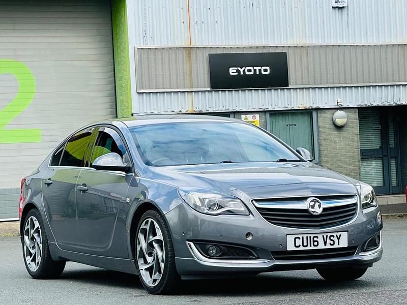 Second-hand Vauxhall Insignia SRi 2016 Gri Hatchback