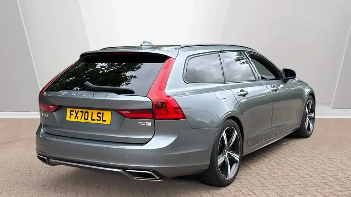 Used Volvo V90 R-Design 188 HP (138 kW) 2020 Estate