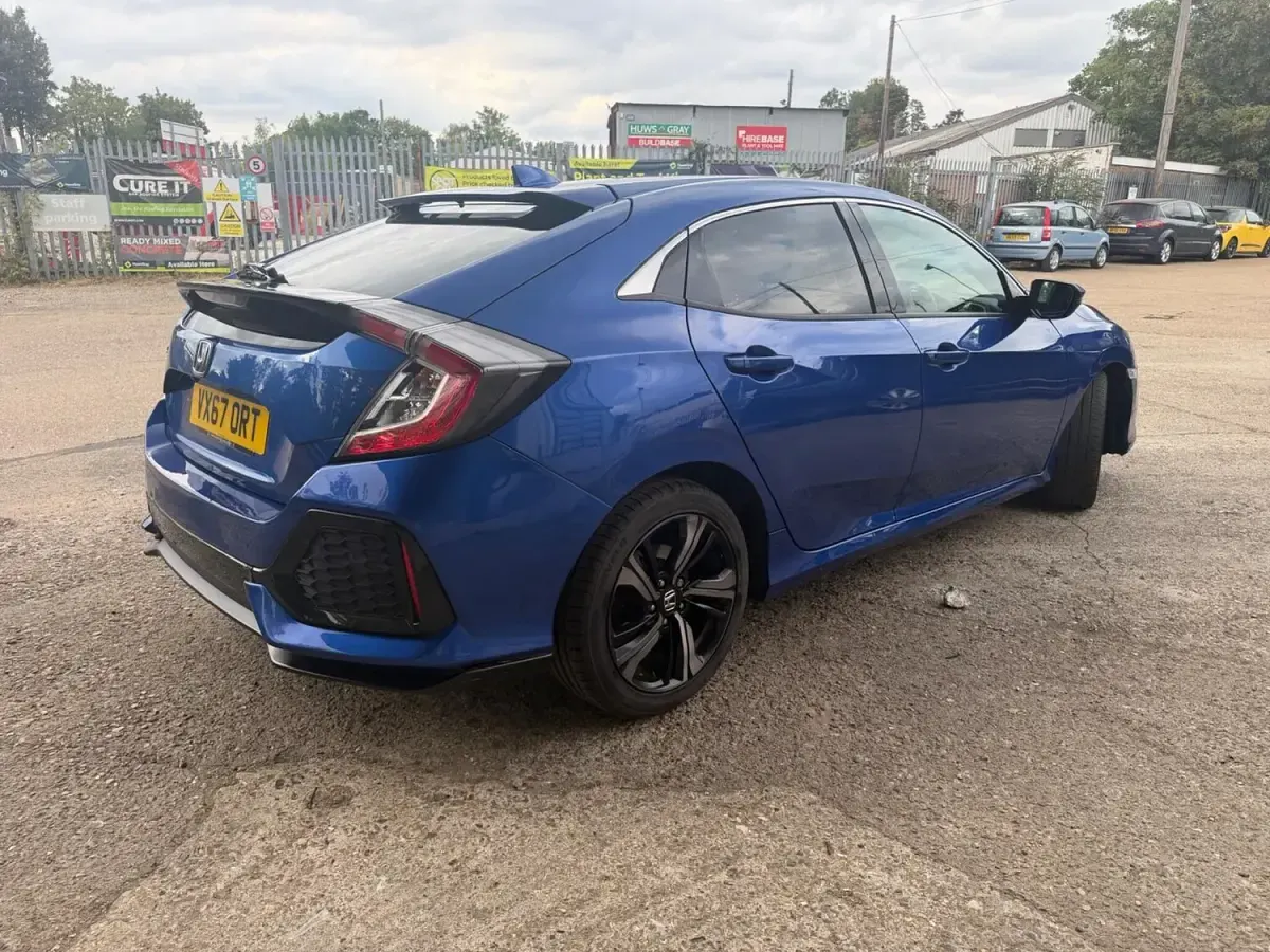 Used Honda Civic SR 129 HP (94 kW) 2017 Blue Hatchback