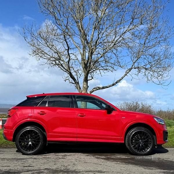 Used Audi Q2 Black Edition 150 HP (110 kW) 2019 Red SUV