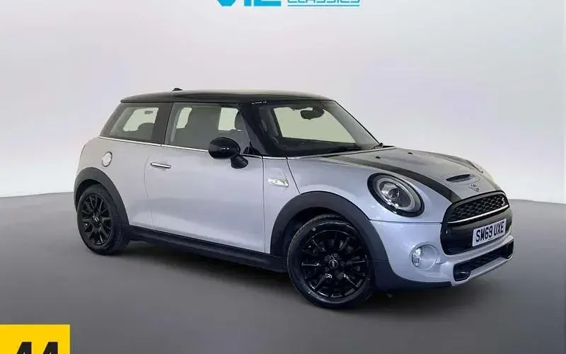 Used Mini Cooper S Classic 192 HP (141 kW) 2020 Hatchback