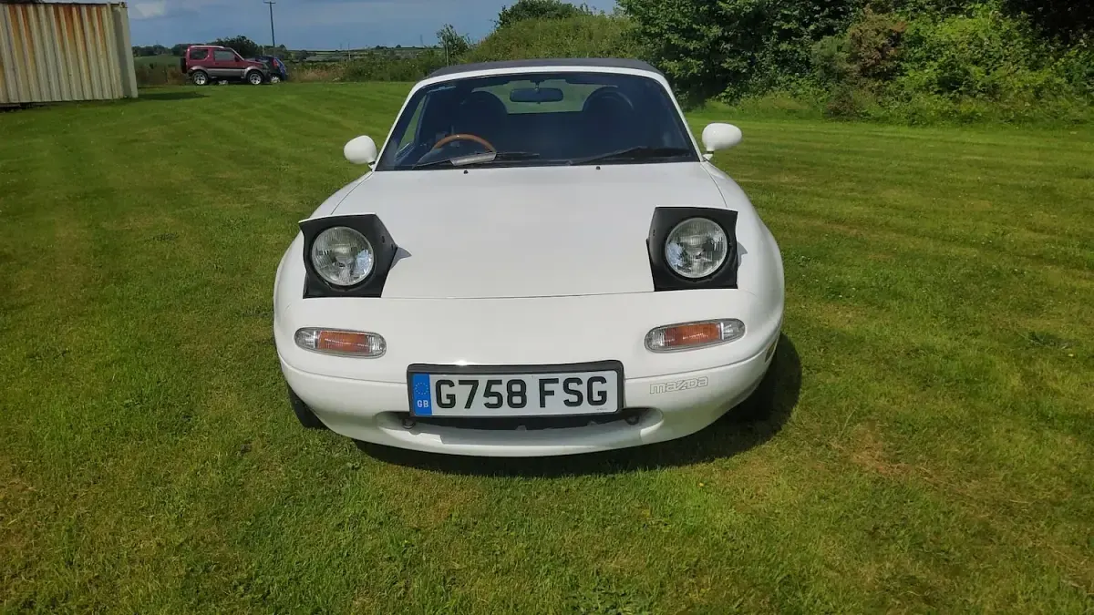 Used Mazda MX5 1990 White Cabriolet