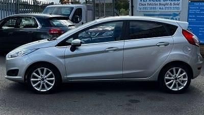 Usado Ford Fiesta Titanium 2016 Prateado Citadino