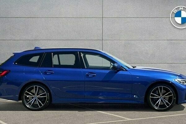 Used BMW 330 M Sport 254 HP (186 kW) 2020 Blue Estate
