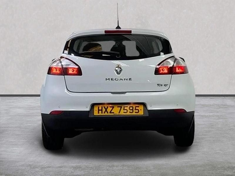 Used Renault Mégane III Dynamique 2015 White Hatchback