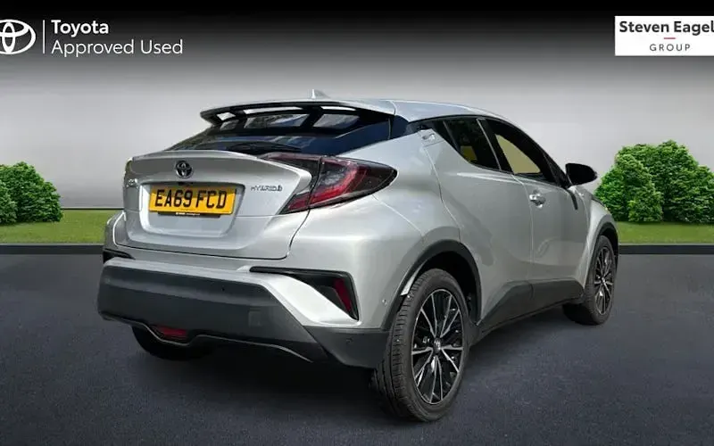 Used Toyota C-HR 122 HP (89 kW) 2019 Silver SUV