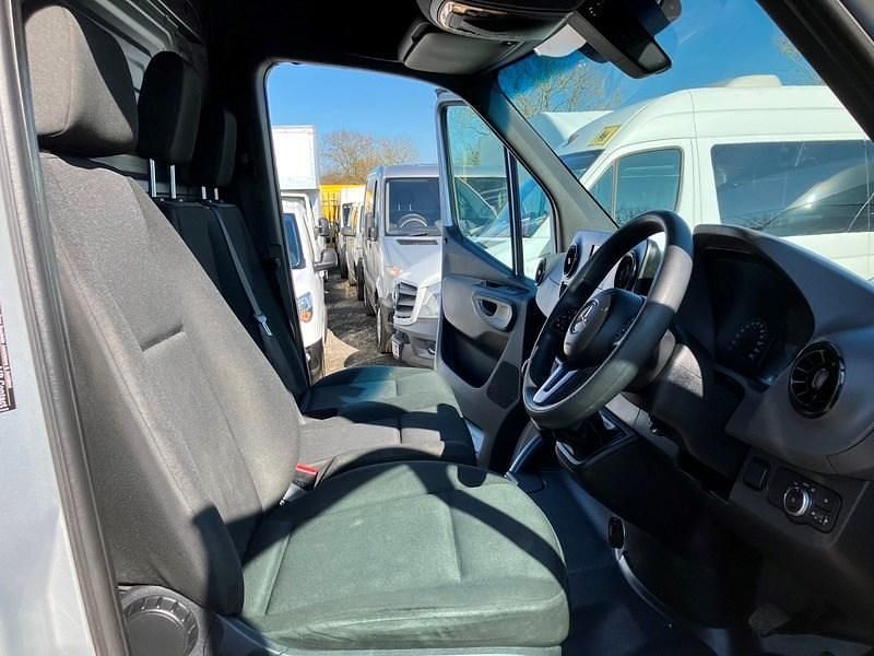 Used Mercedes Sprinter 140 HP (102 kW) 2019 Silver Van
