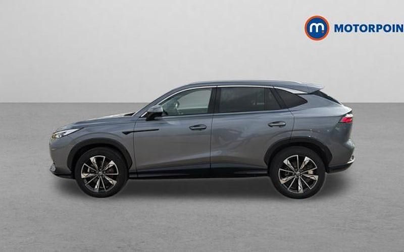 Usado MG HS Trophy 224 HP (164 kW) 2025 Cinzento SUV