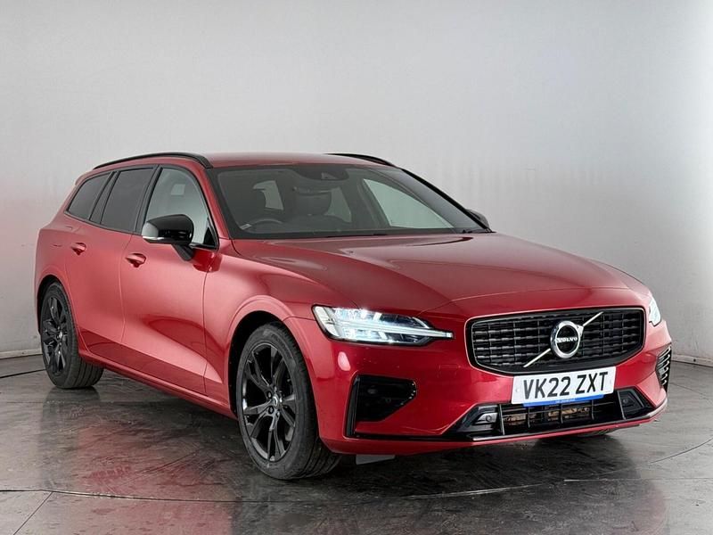 Used Volvo V60 R-Design 349 HP (256 kW) 2021 Red Estate