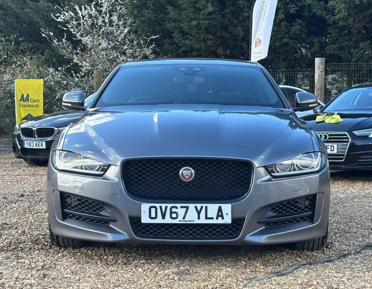 Used Jaguar XE R-Sport 240 HP (176 kW) 2017 Grey Sedan