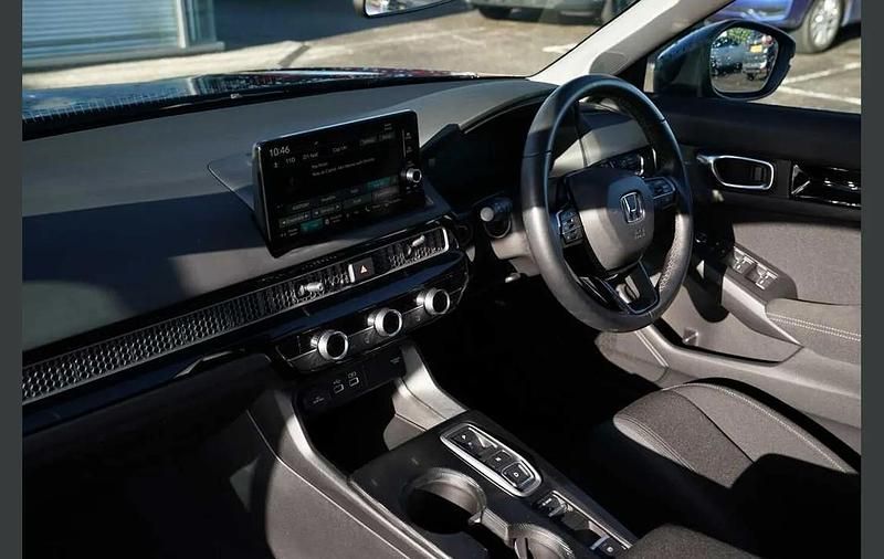 Used Honda Civic Elegance 140 HP (102 kW) 2025 Black Hatchback