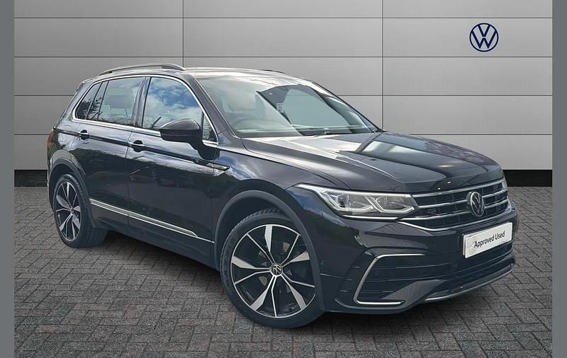 Used VW Tiguan R-line 150 HP (110 kW) 2022 Black SUV