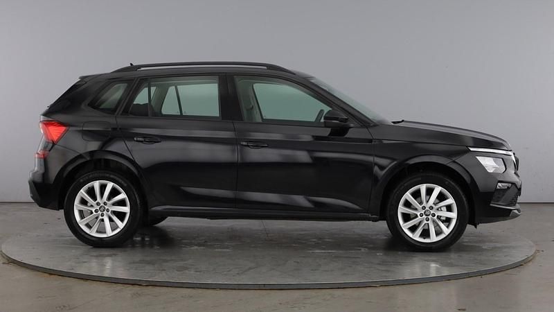 Used Skoda Kamiq SE 113 HP (83 kW) 2025 Black magic pearl effect SUV