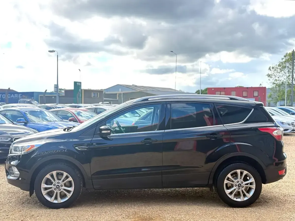 Used Ford Kuga Titanium 150 HP (110 kW) 2016 Black SUV