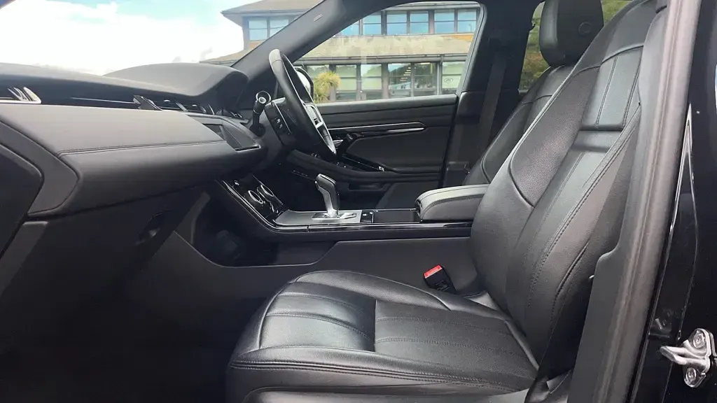 Used Land Rover Range Rover evoque SE Dynamic 249 HP (183 kW) 2022 Black SUV