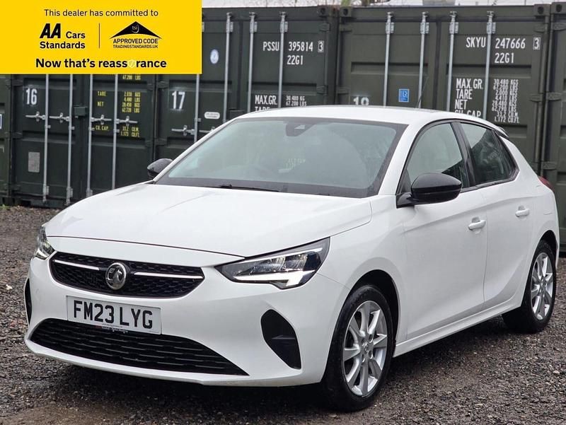 Used Vauxhall Corsa Design Edition 100 HP (73 kW) 2023 White Hatchback