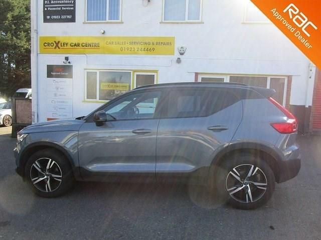 Used Volvo XC40 R-Design 163 HP (119 kW) 2021 SUV