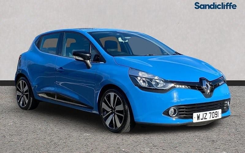 Blue Used 2013 Renault Clio IV Dynamique Hatchback | £8,787 (A bit pricey) - Image 1/4