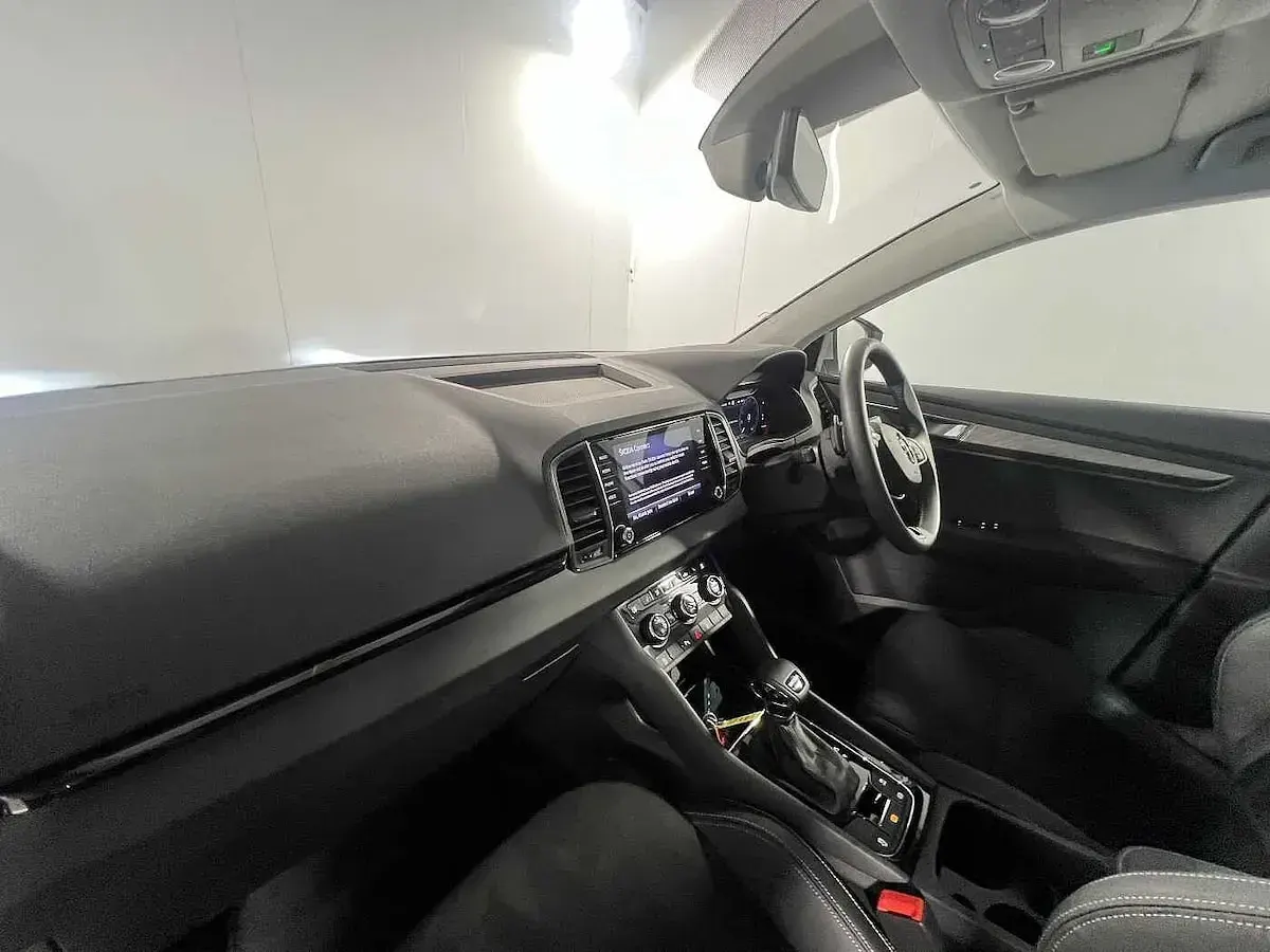 Used Skoda Karoq SE L 110 HP (80 kW) 2025 Brilliant silver metallic SUV