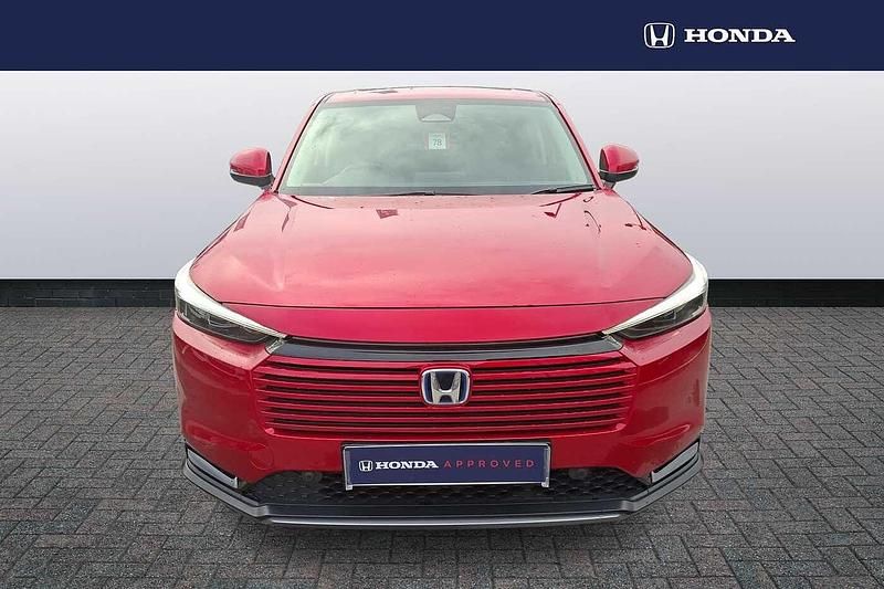 Used Honda HR-V Elegance 131 HP (96 kW) 2025 Red SUV