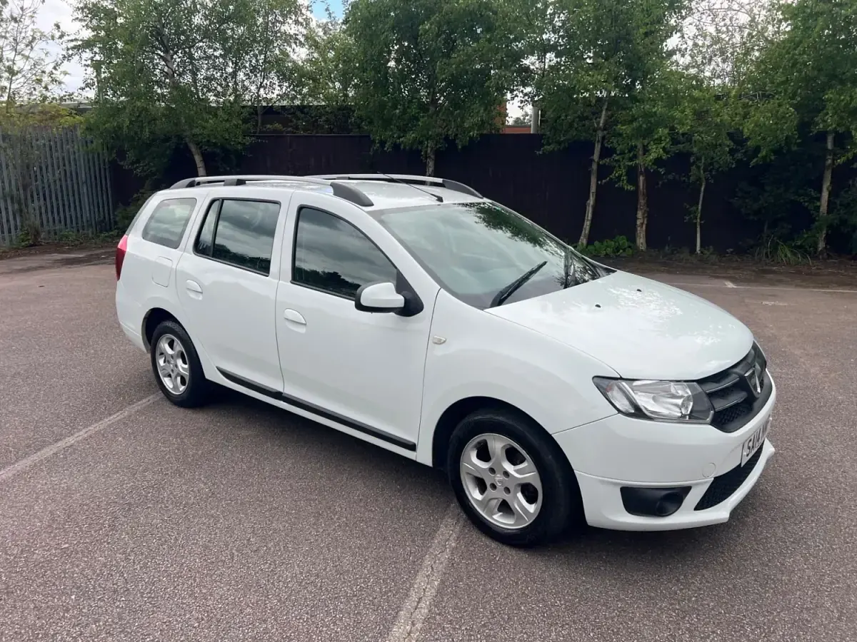 Używany Dacia Logan MCV Lauréate 2014 Biały Kombi