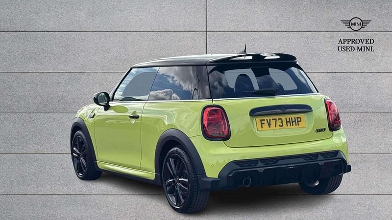 Używany Mini Cooper Hatch 134 KM (98 kW) 2023 Żółty Hatchback