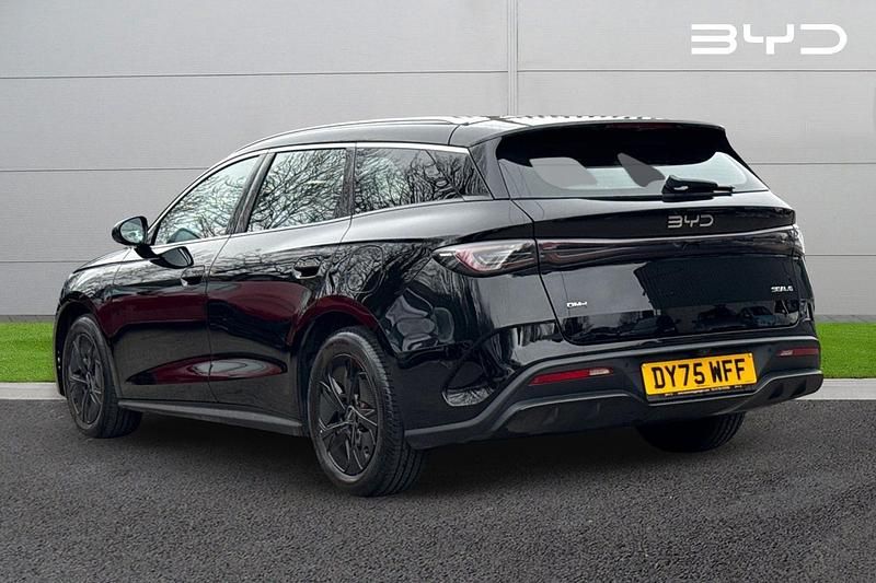 Used BYD Seal Boost 184 HP (135 kW) 2025 Black Estate