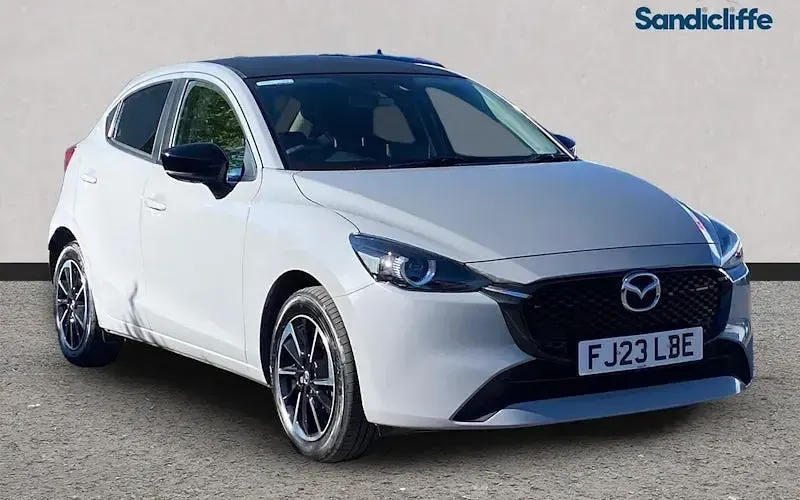 Używany Mazda 2 Homura-Aka 90 KM (66 kW) 2024 Hatchback