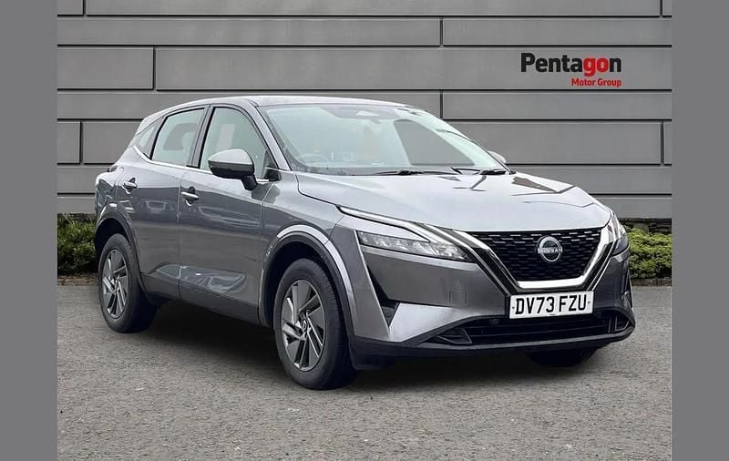 Used Nissan Qashqai Acenta Premium 155 HP (114 kW) 2023 Grey SUV