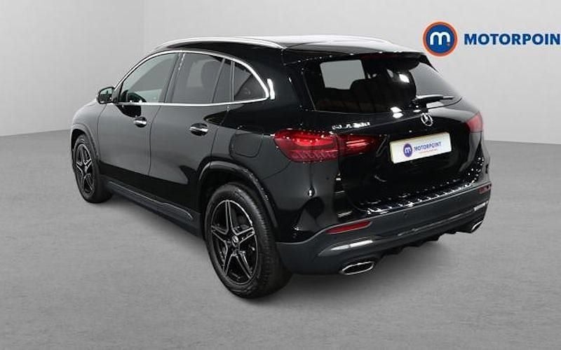 Used Mercedes GLA200 Executive 163 HP (119 kW) 2025 Black SUV